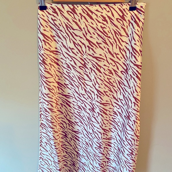 Abercrombie & Fitch Dresses & Skirts - MIDI SATIN HIGH LOW SKIRT